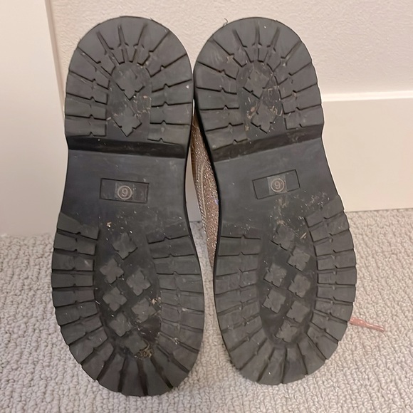 Mia brand Sparkly glitter Pink Lace-Up Boots with a zip up girls youth size 6 - Picture 4 of 6